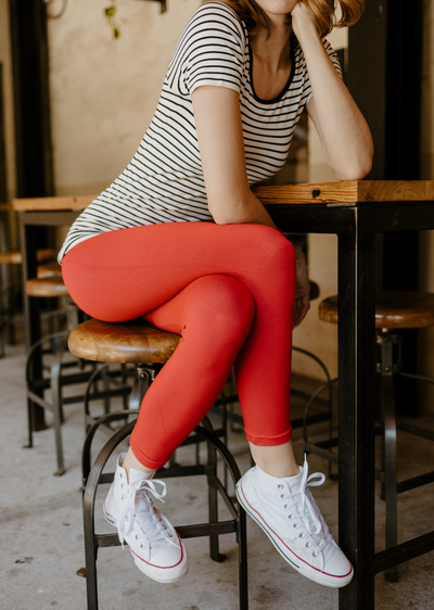 High-Waist Cropped Crossover Leggings