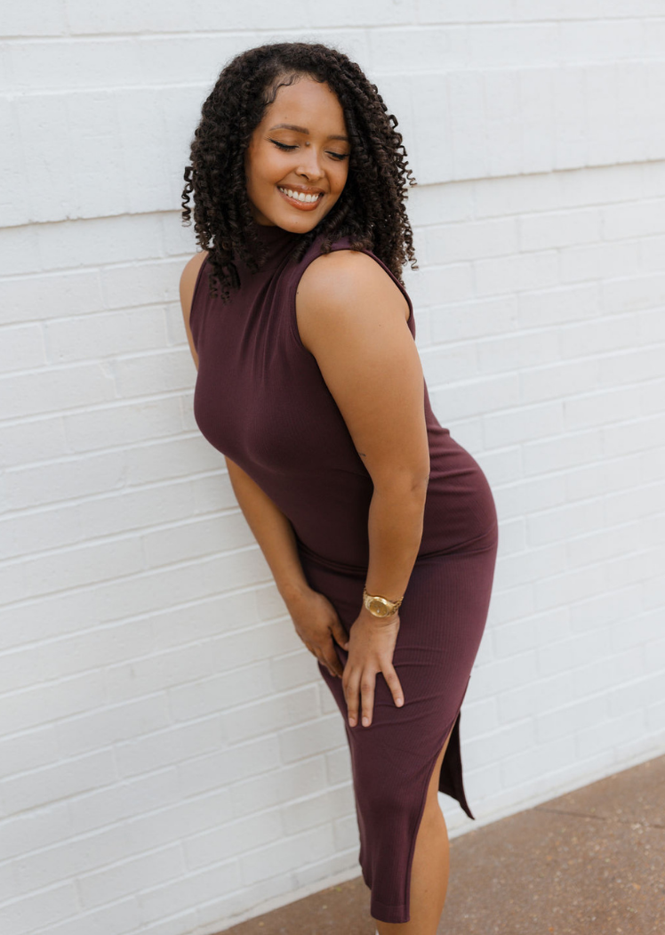 Ribbed Sleeveless Turtleneck Midi Dress — Wine