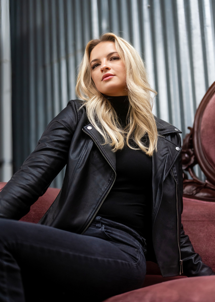 Long Sleeve Mock Neck — Black / Regular