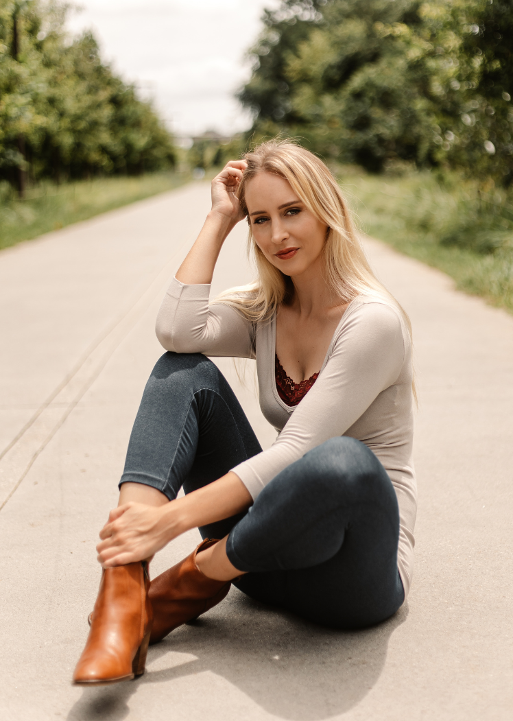 High-Waist Cropped Crossover Leggings — Ink Denim / Regular 0-10