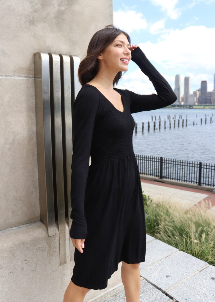 Long Sleeve Knee Length Dress — Black / One Size